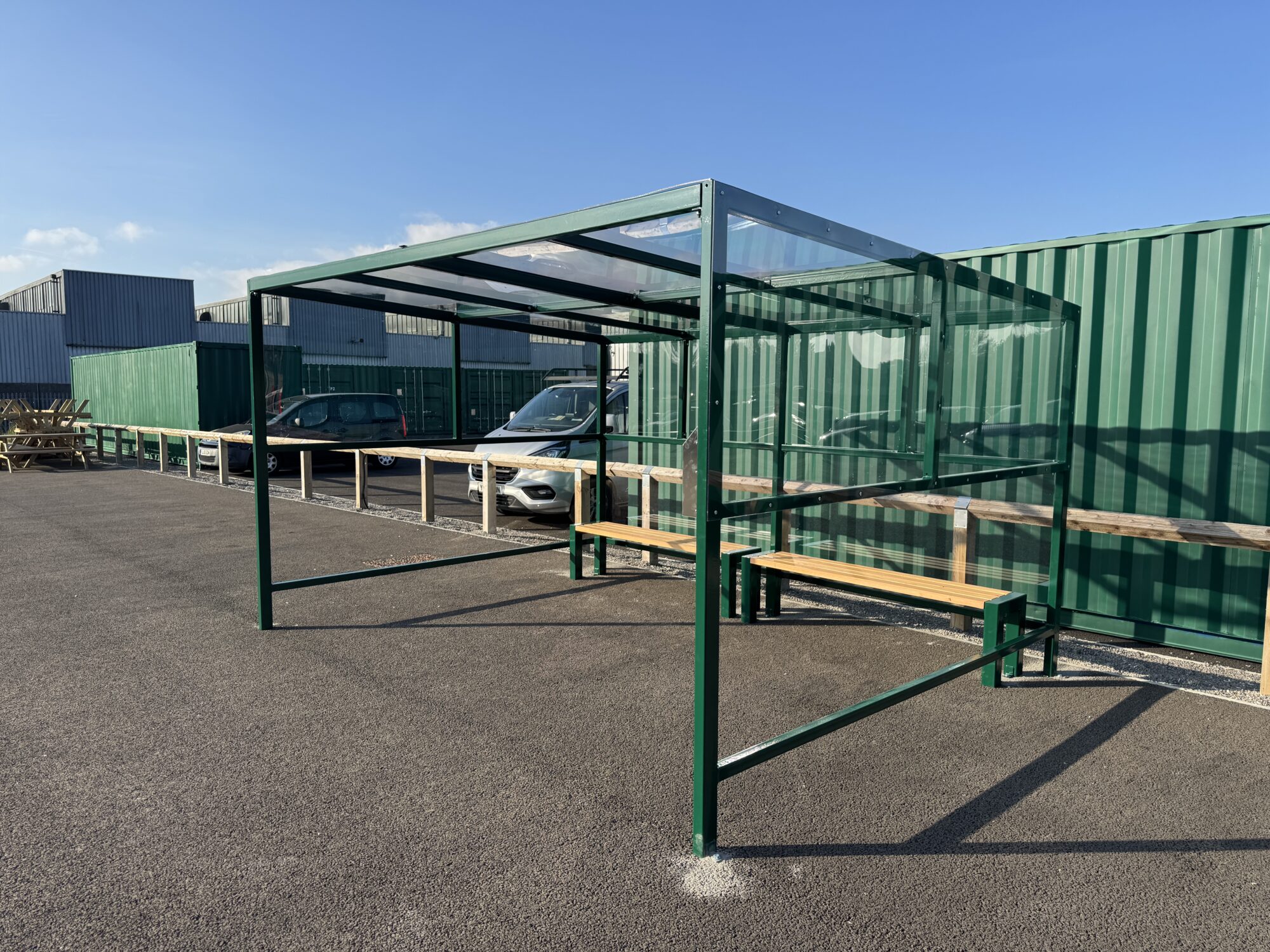 Barbour smoking shelter